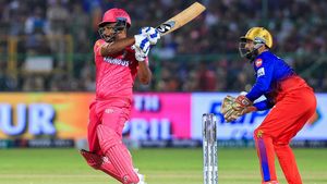 RR vs RCB IPL 2024 Eliminator: Narendra Modi Stadium Pitch Report, Ahmedabad Weather Forecast & Live Streaming Info