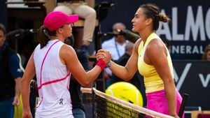 French Open 2024 WTA Preview: Swiatek and Sabalenka to renew their rivalry at Roland-Garros?
