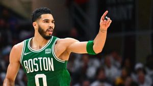 NBA: Celtics, Mavericks take 2-1 leads in conference semifinals