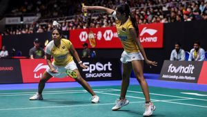 Singapore Open 2024: Treesa-Gayatra stun world No.2 pair from South Korea, PV Sindhu loses to Carolina Marin