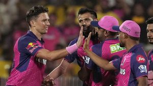 IPL 2024: Manoj Bajpayee shocked to see Ex-India pacer so Polite, says him Gentleman 'On-Air' during SRH vs RR Qualifier 2