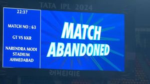 GT vs KKR Ahmedabad Weather LIVE Updates: Match Abandoned; KKR seal Top Two Spot, GT Eliminated
