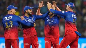 RCB vs GT, IPL 2024 Match 52: Award Winners, Man of The Match, Post-Match Presentation, Scorecard & Records