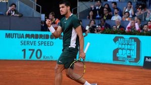 French Open men's final: Carlos Alcaraz seeks a third Grand Slam title and Alexander Zverev a first