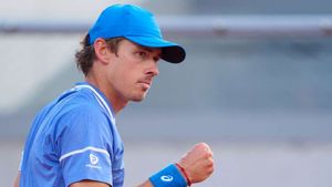 Alex De Minaur reaches first French Open quarter-final with Daniil Medvedev upset