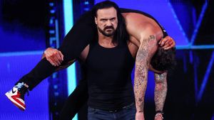 WWE SmackDown: CM Punk attacked; New Bloodline member debuts