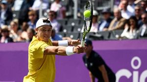 Holger Rune struggles continue as he falls to Jordan Thompson at Queen's Club Championships