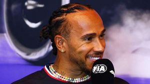 Hamilton believes Mercedes 'not far away' after upgrades