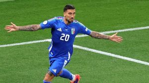 Croatia 1-1 Italy: Modric makes Euros history but last-gasp stunner sends Azzurri through