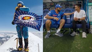 Record-Breaking Nepali Mountaineer Hoists Mumbai Indians Flag on Kanchenjunga's Peak; Know All About Him And His MI Connection