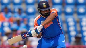 IND vs AUS: Mitchell Starc bowls his most-expensive over in T20Is as Rohit Sharma hits 29 runs