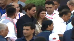 Narendra Modi Oath Ceremony: KKR and MI Owners Shah Rukh Khan, Mukesh Ambani present in New Delhi for PM Oath Ceremony