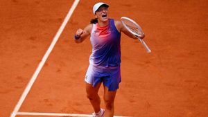 Swiatek storms to third consecutive French Open title with Paolini win