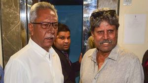 Anshuman Gaekwad Cancer Treatment: WhatApp group of 1983 World Cup-winning group abuzz to raise funds