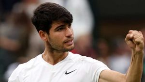 Wimbledon: Alcaraz passes Paul test to reach semi-finals