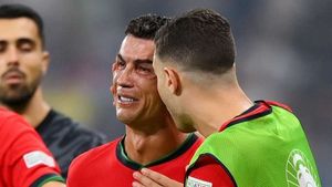 Ronaldo's tears after penalty miss normal, says Portugal teammate Silva