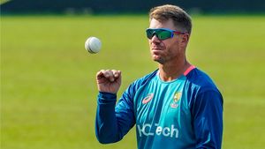 David Warner Enjoys 'Cheat Days' After Retirement