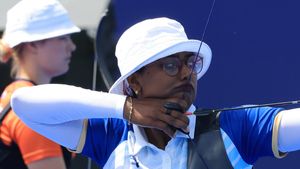 Paris Olympics: Archer Deepika Kumari Advances to Pre-Quarterfinals; Beats Quinty Roeffen and Reena Parhat in Opening Rounds
