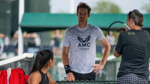 Wimbledon: Emma Raducanu has no regrets over Andy Murray withdrawal