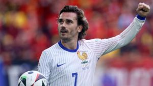 Griezmann hits back at France criticism after booking quarter-final place