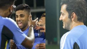IND vs SL: Hardik Pandya hugs Suryakumar Yadav, Gautam Gambhir in Smiles in team India Fielding Session - Watch
