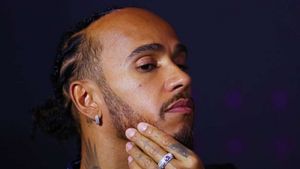 Hamilton acknowledges 'I've always loved MotoGP' but rules out immediate Gresini investment