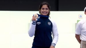 Paris 2024: Gambhir, Bindra, PM Modi react as Manu Bhaker becomes first Indian Women to win Olympics medal in shooting
