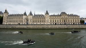 Paris Olympics 2024: Water Quality Issues of Seine Force Cancellation of 2nd Day of Triathlon Training