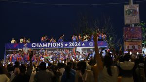 Team India Victory Parade in Mumbai Proves Cricket is the Biggest Religion in India