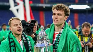 Brighton complete £25m move for Mats Wieffer