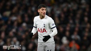 Alejo Veliz Joins Espanyol On Loan From Tottenham For More Game Time