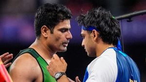 Arshad Nadeem is 'Doping', Claim Indian Fans on Twitter After Beating Neeraj Chopra to Gold Medal at Paris Olympics