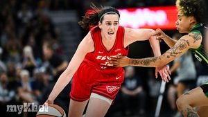 Caitlin Clark Sets New WNBA Rookie Records For Points And Assists