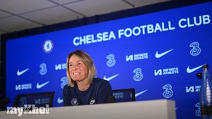 Bompastor Embraces Challenge Of Succeeding Hayes At Chelsea FC Women