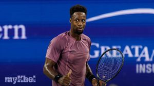 Monfils Stuns Alcaraz In Rain-Delayed Cincinnati Open Victory
