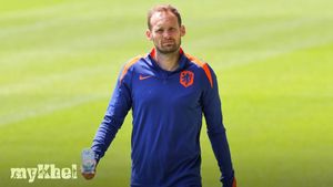 Dutch Defender Daley Blind Ends International Career With The Netherlands