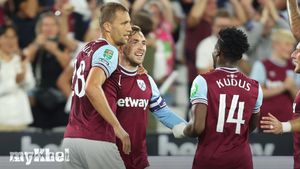 West Ham Edges Past Bournemouth With Controversial Late Goal In EFL Cup