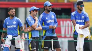 IND vs SL: Gautam Gambhir angry after India's batting collapses? Washington Sundar reveals