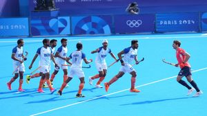 Olympics 2024 Hockey: 'The Wall' - Twitter hail PR Sreejesh as India defy odds to advance to Semifinals
