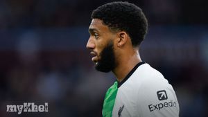 Arne Slot Observes 'New Things' In Joe Gomez Amidst Liverpool Departure Speculation