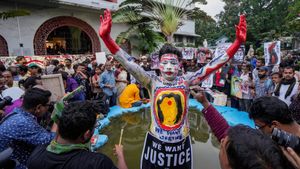 When football rivalry stopped in Kolkata over the horrendous rape and murder of an innocent doctor