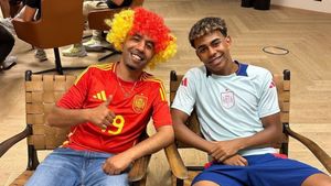 Police release statement on stabbing of Mounir Nasraoui, father of Spain and Barcelona youngster Lamine Yamal, says three arrested
