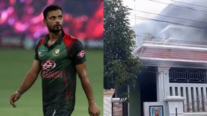 Former Bangladesh Captain Mashrafe Mortaza's House Vandalized & Torched Amid Nationwide Unrest