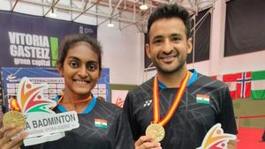 Nitesh Kumar And Thulasimathi Murugesan Shine For India In Paris 2024 Paralympics Badminton Opener