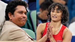 Sachin Tendulkar Says Vinesh Phogat Was 'Robbed', Prays CAS will do Justice to Wrestler after Disqualification at Paris Olympics