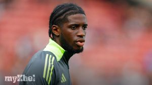 Samuel Iling-Junior Secures Season-Long Loan To Bologna From Aston Villa