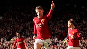Which Clubs Are Eying Manchester United Midfielder Scott McTominay After Fulham's Rejection?