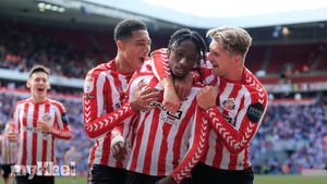 Sunderland Halts Free-Scoring Burnley To Keep Perfect Season Start
