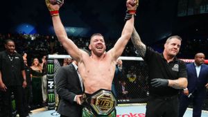UFC 305 Results: Dricus Du Plessis Retains Middleweight Title After Choking Out Former Champ Israel Adesanya