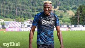 Napoli's Osimhen Requests Transfer Amid Chelsea Swap Deal Talks
